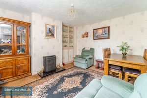 Sitting Room- click for photo gallery